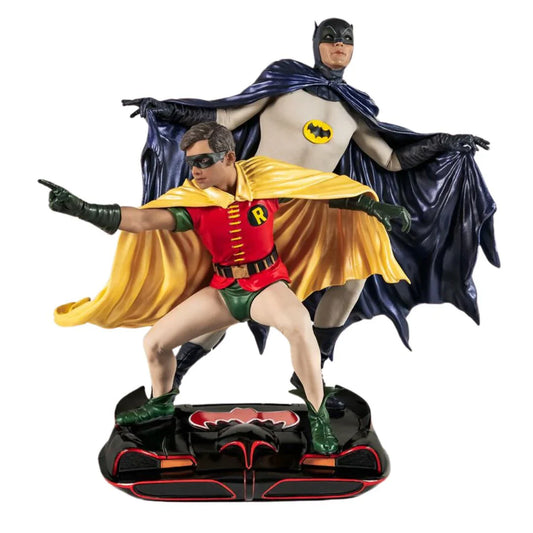 Batman and Robin Diorama by PureArts