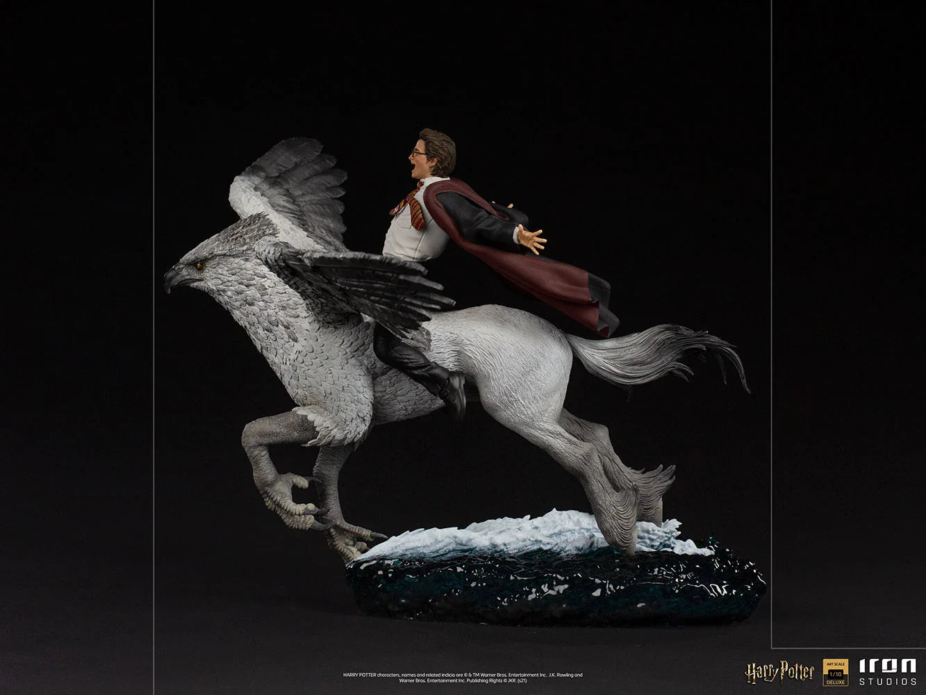 Harry Potter & Buckbeak  By Iron Studios